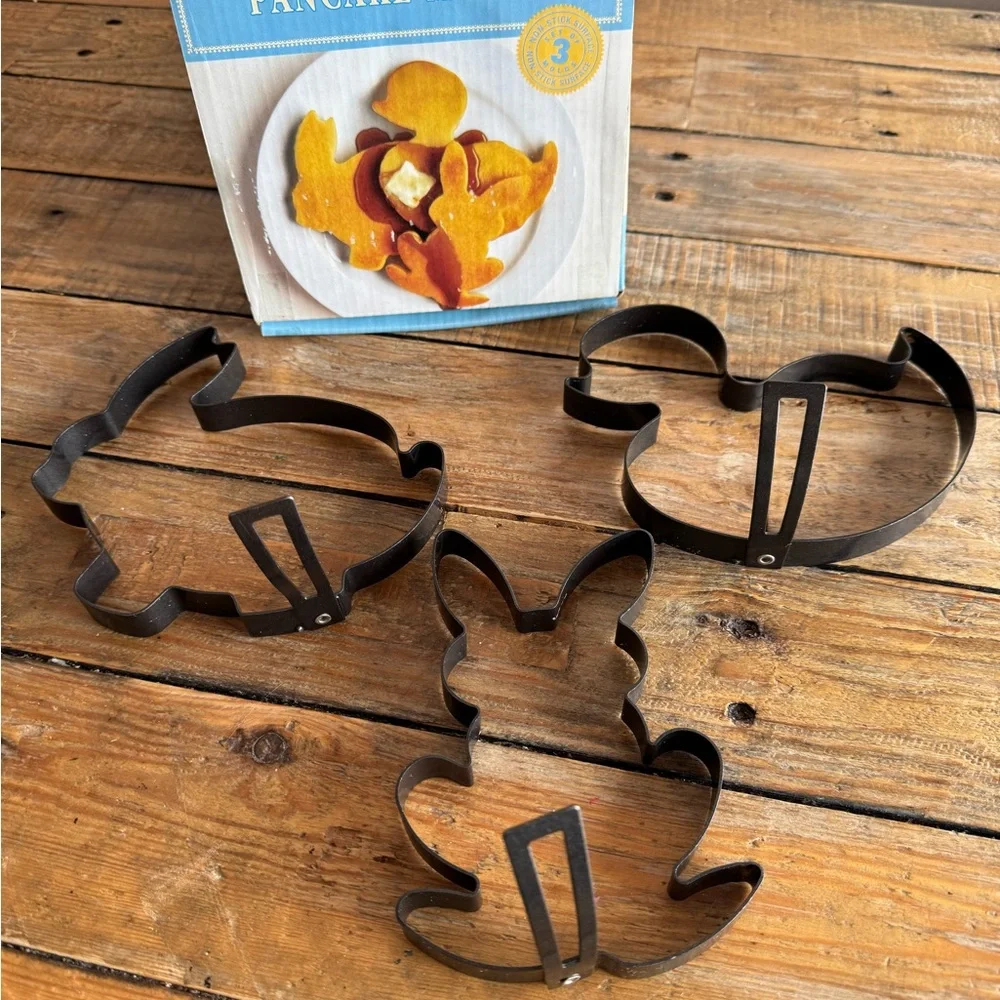 Williams Sonoma Easter Pancake Molds - Blue and White Packaging